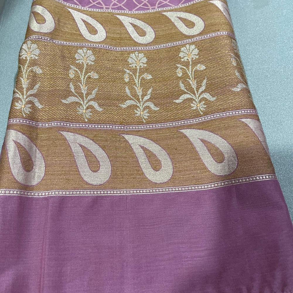 SAREE - Picture 4 of 5